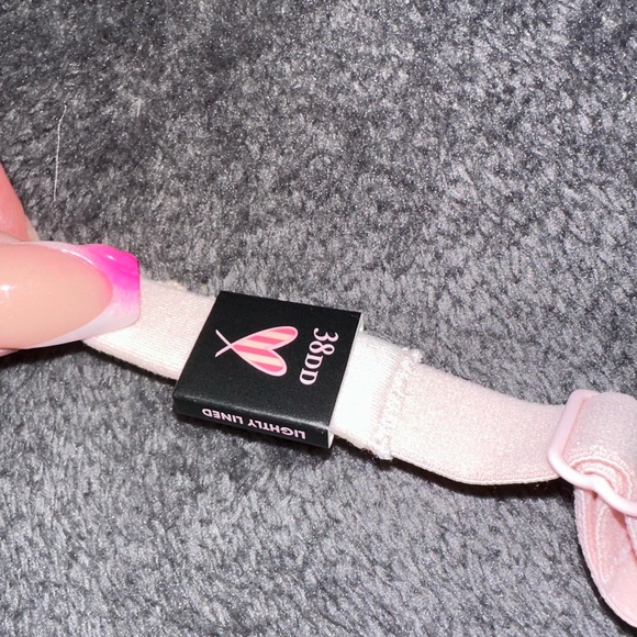 Brand new Victoria’s Secret Bra 38DD NWT - Picture 2 of 4